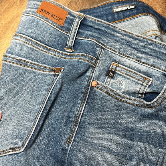 Like New Judy Blue Jean Flairs - Picture 9 of 13